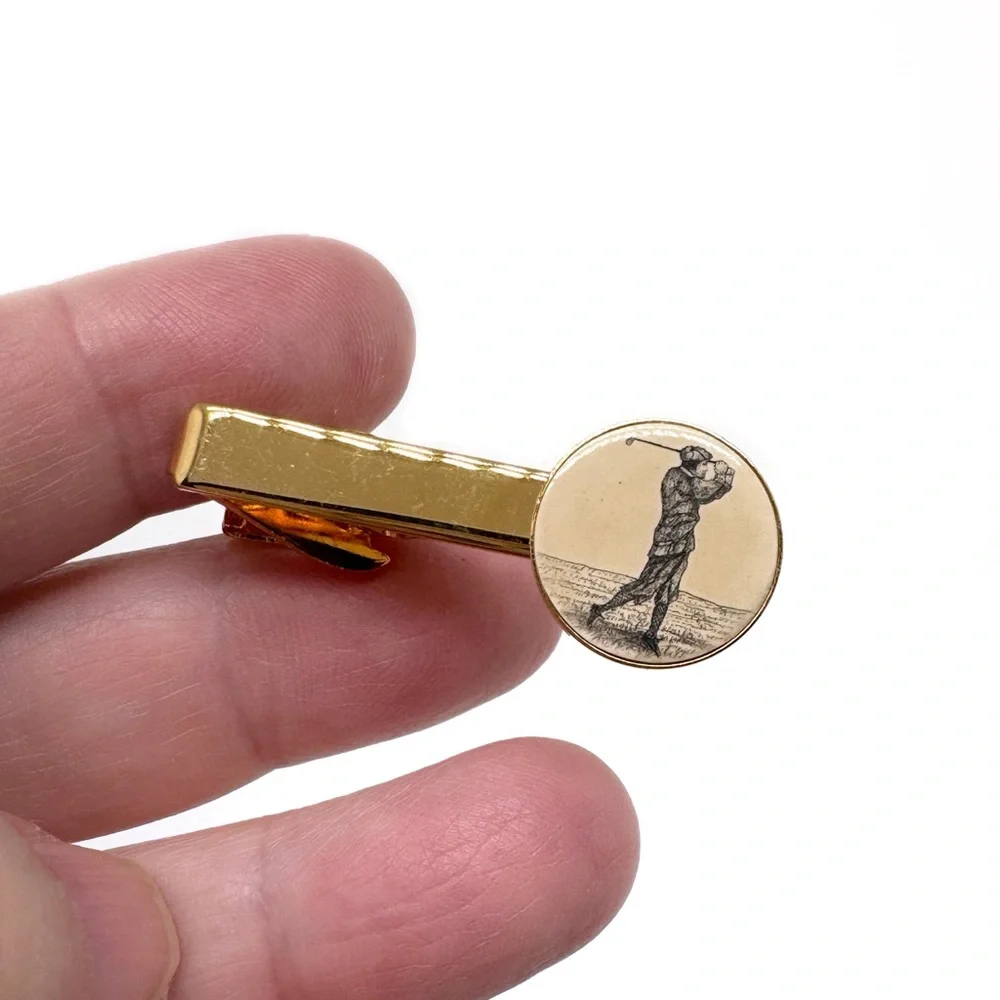 Vintage Barlow Goldtone Golfer Tie Clip